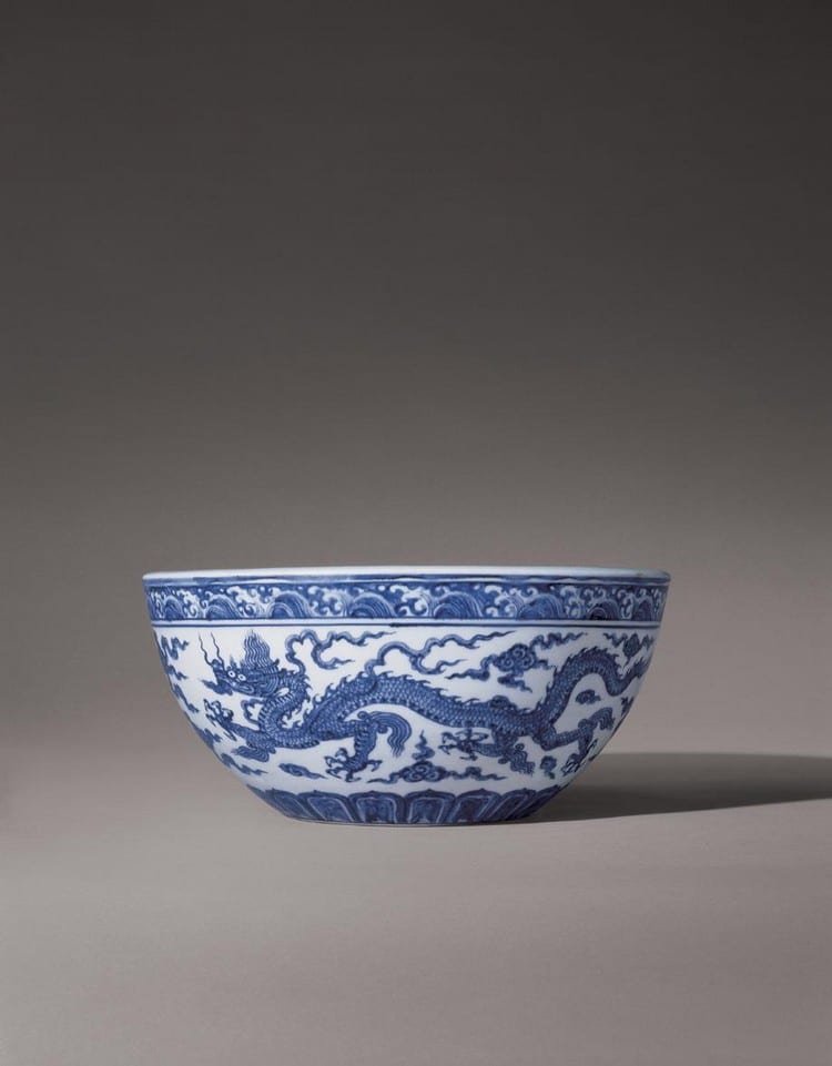 A Fine And Rare Blue And WHITE 'DRAGON' DICE BOWL MARK AND PERIOD OF XUANDE comparable sale