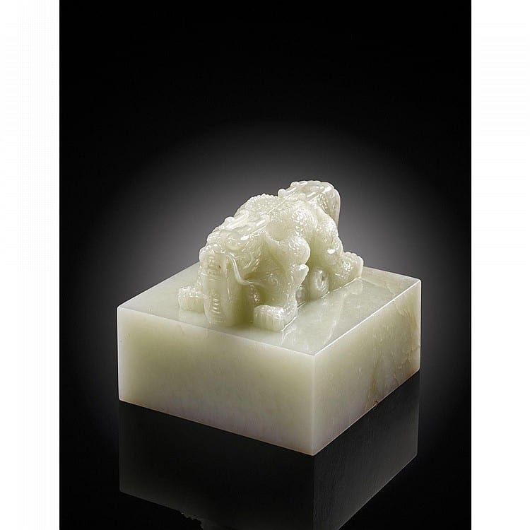 A Massive Imperial White Jade 'Xintian Zhuren' Seal Qing Dynasty, QIANLONG PERIOD comparable sale