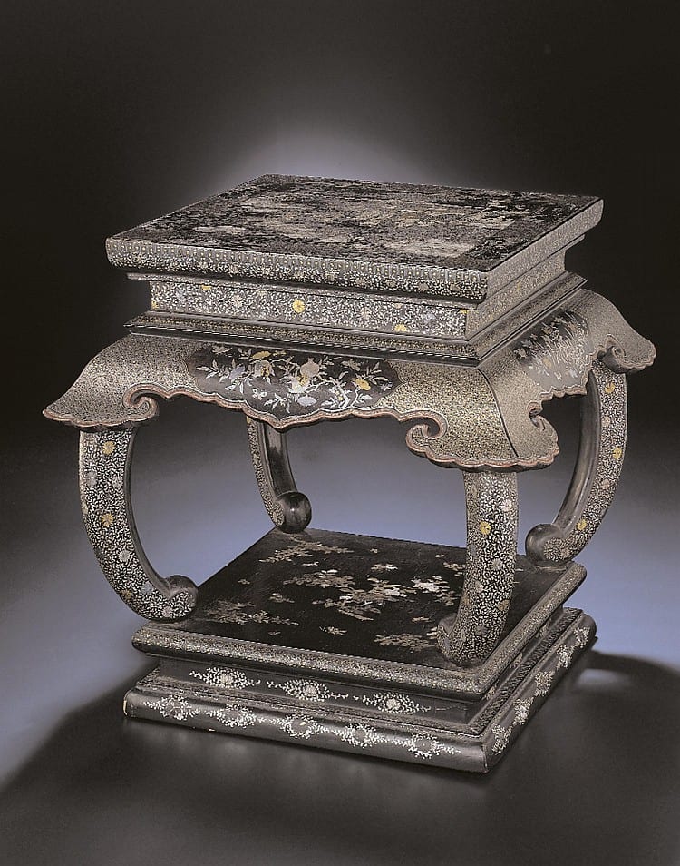 A Magnificent Imperial Mother-Of-Pearl Inlaid Black LACQUER INCENSE STAND comparable sale