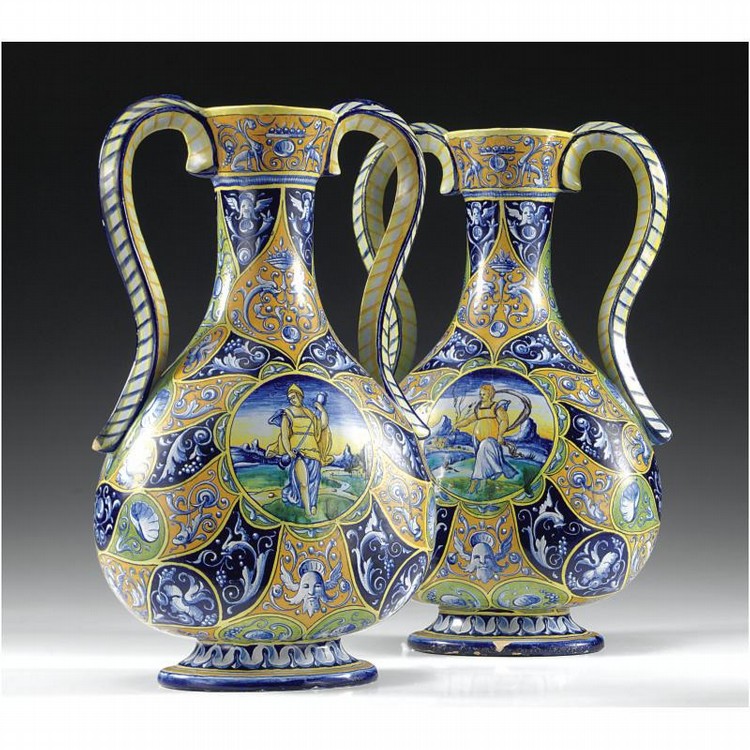 Nelly Murphy comparable auction result: n coppia di vasi biansati in maiolica policroma manifattura cantagalli firenze circa 1900