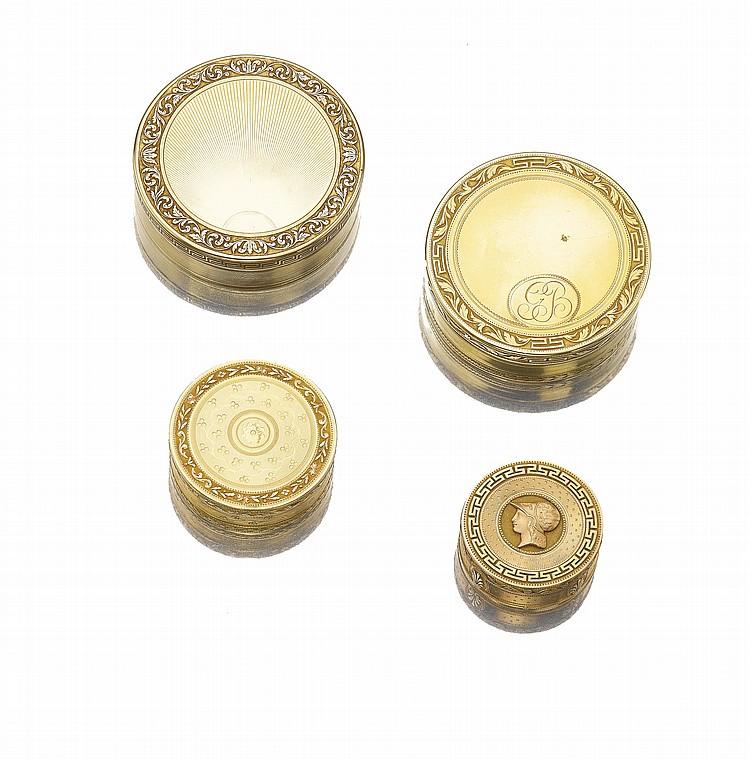 COLLECTION  OF  THREE  GOLD  PILL  BOXES  AND  ONE  POWDER  CASE,  LATE  18TH  CENTURY-19TH  CENTURY sold by Sotheby's, lot 8 — auction record photograph