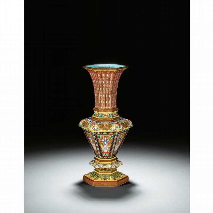 A Rare And Superbly Decorated 'FAMILLE-ROSE' ALTAR VASE SEAL MARK AND PERIOD OF YONGZHENG comparable sale
