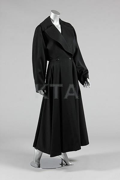 a fine azzedine alaia black wool gaberdine · Kerry Taylor Auctions · 2013-10-14 Azzedine Alaia comparable auction result: a fine azzedine alaia black wool gaberdine