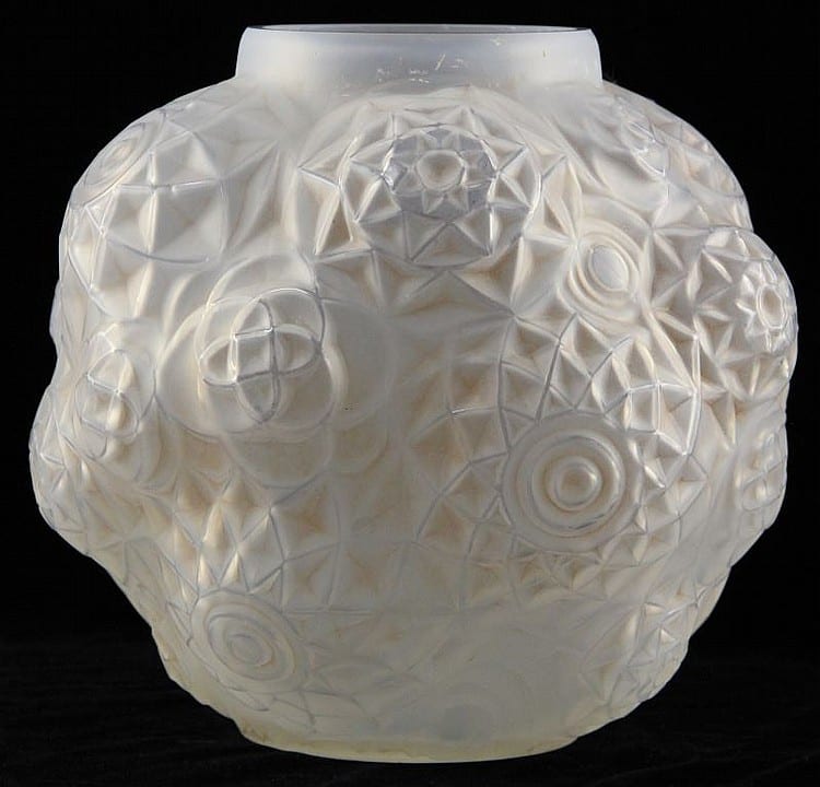 Andre Hunebelle comparable auction result: andre hunebelle art deco glass vase