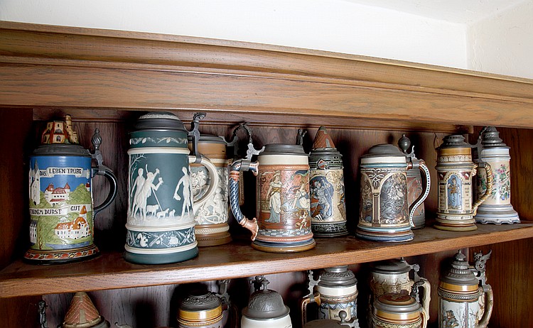 JONATHAN WINTERS VINTAGE BEER STEINS sold by Julien's Auctions, lot 125 — auction record photograph
