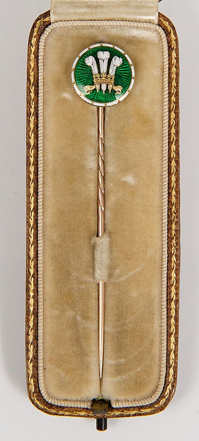 Fine late Victorian / Edwardian gold and enamel Pr sold by Reeman Dansie, lot 86 — auction record photograph