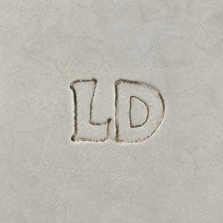 L.A.: Reviewed against the source: the compact LD arrangement and absence of punctuation or enclosure; oxidized reconstruction.