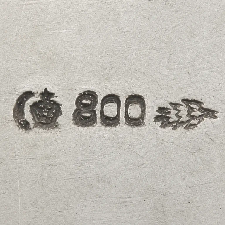 Robert Altermann: The crescent-and-crown group, 800, and a separate cluster of overlapping jagged strokes; oxidized reconstruction.