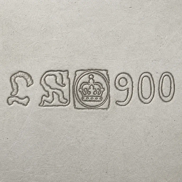 Richard Köberlin: Separated glyphs, crown emblem, and 900; oxidized reconstruction.