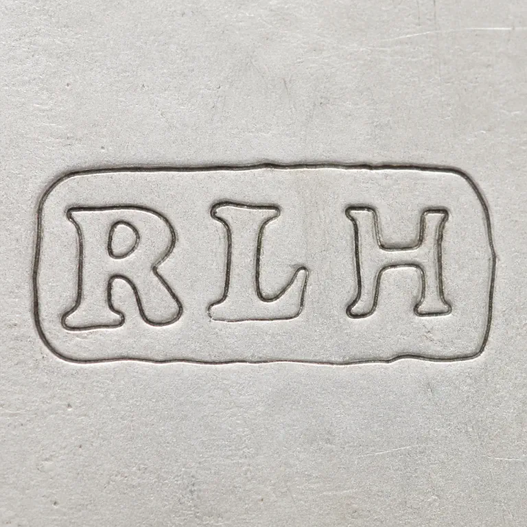 Richard Loewe Henry: R-like, L-like, and H-like sequence retained inside the rectangular border; oxidized reconstruction.